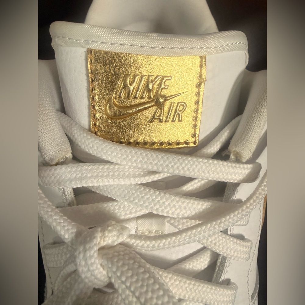 Nike Air Force 1 ‘07 LV8 “Gold Foil Size 14 - Picture 8 of 8